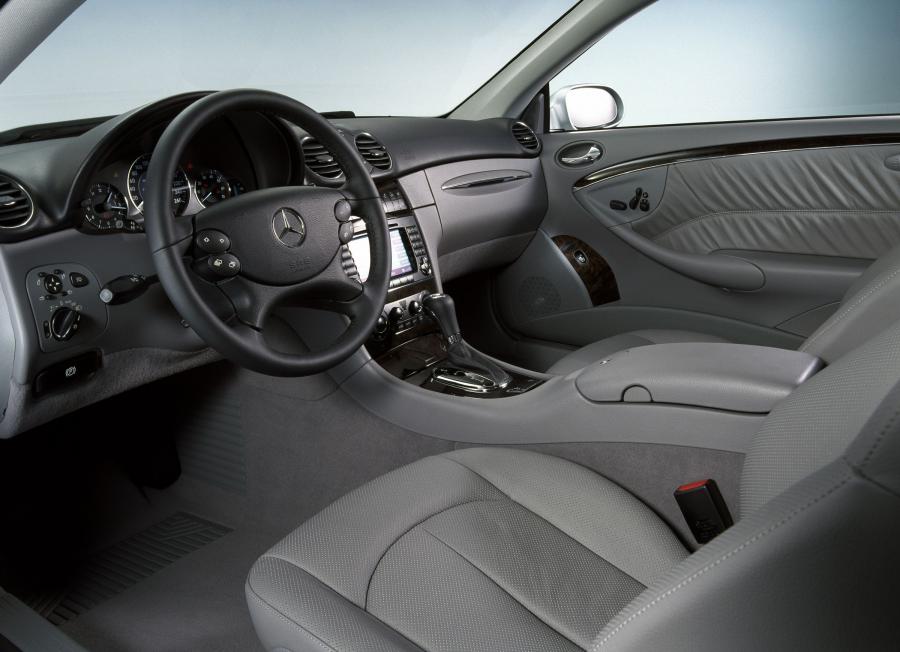  Mercedes-Benz CLK-Class 2006 года  (фото 8 из 33)
